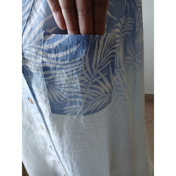 Fyve Womens Button Up Shirt Size 1X Ombre Blue White V Neck Roll Tab Lightweight - Picture 7 of 16